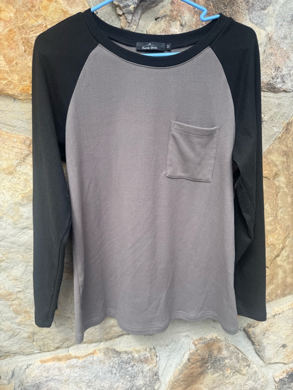 Raglan Sleeve Baseball Tunic - Black & Gray Medium Sporty Casual Colorblock
